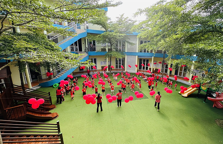 Tuần Lễ Sắc Màu Fairy Dream